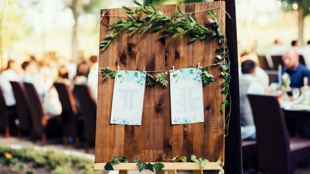3 Stress-Free Tips for Creating Your Wedding Guest List