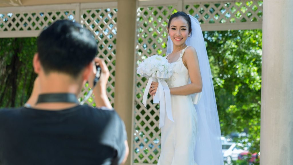 How Many Hours of Wedding Photography Do You Really Need?