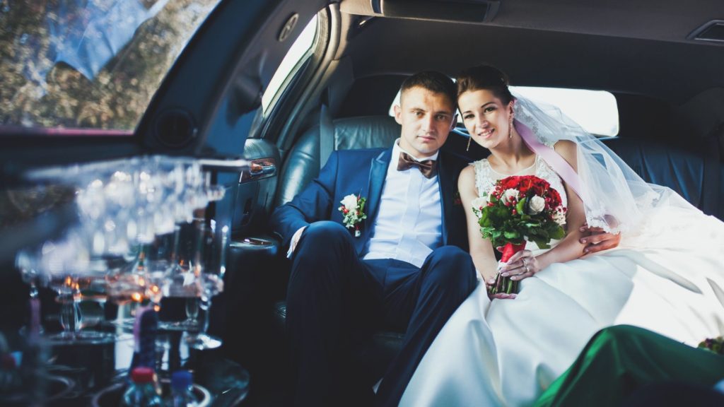 Wedding Transportation: 4 Simple Ways To Save Money
