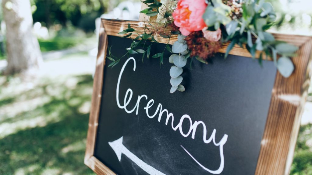 Narrow Down Your Wedding Guest List: 5 Stress-Free Tips