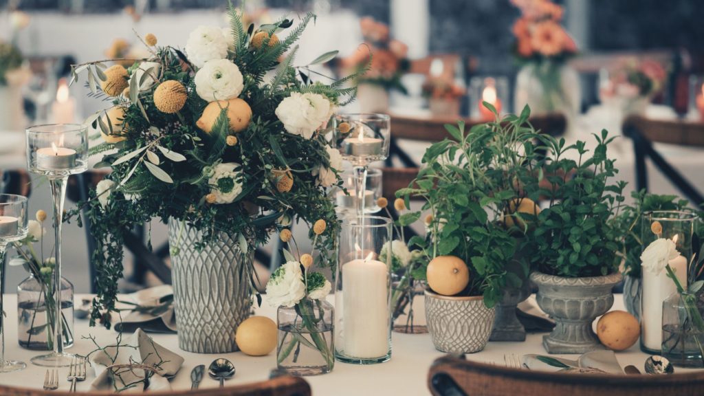 7 Winter Wedding Must-Haves for Your Reception