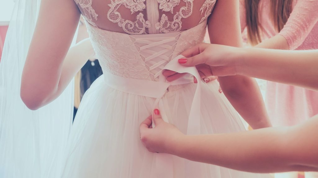 3 Things To Consider When Scheduling Your Bridal Alterations