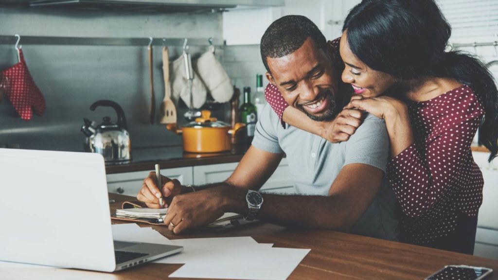 7 of the Best Money Management Tips for Newlyweds
