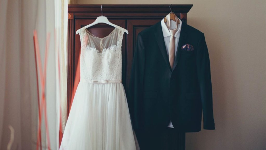 Purchasing a Wedding Gown Online: Bridal Do or Don’t?
