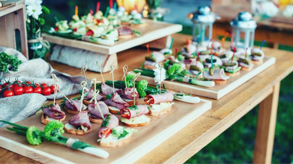 How To Slash Your Food & Alcohol Budget at Your Reception