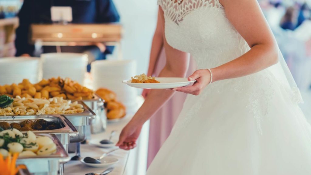 Simple Ways Couples Can Save Money on Their Wedding