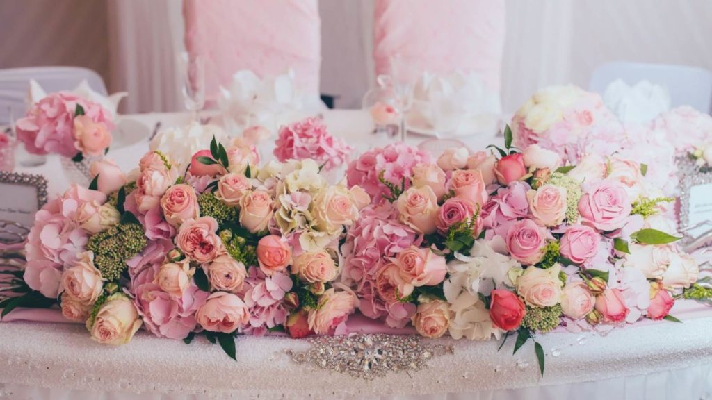 5 Extravagant Touches To Ditch When Planning Your Wedding