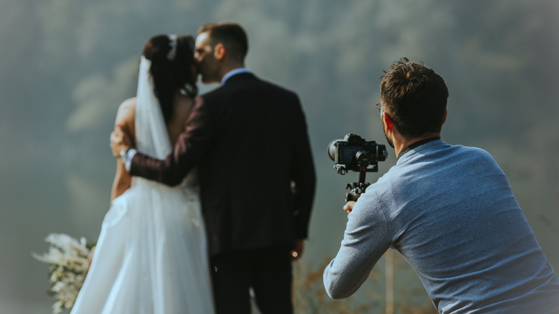 how-to-find-budget-for-a-wedding-photographer